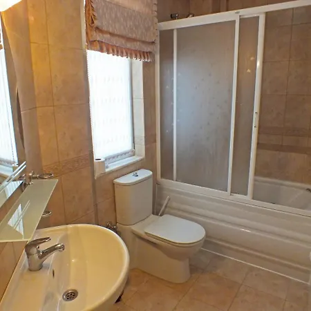 Villa Butterfly Cedit